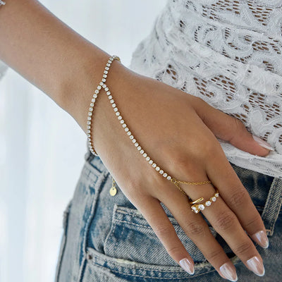 Quiet Classic Design 18K Gold Plate Stainless Steel Bracelet with White Rhinestone Chain