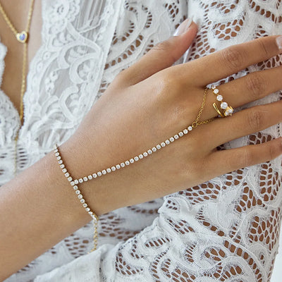 Quiet Classic Design 18K Gold Plate Stainless Steel Bracelet with White Rhinestone Chain